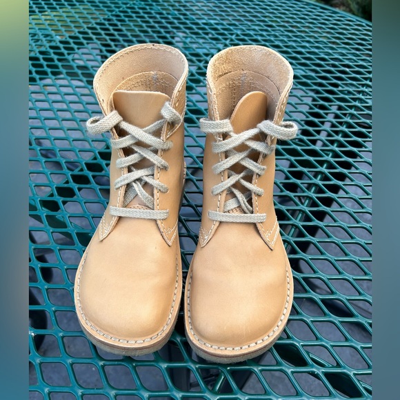 Faborg Duckfeet Boots - Picture 2 of 5